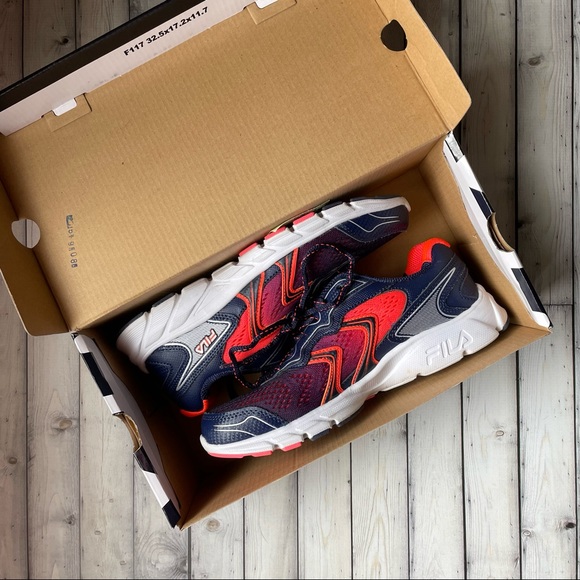 Stellaray Filas - Picture 2 of 5